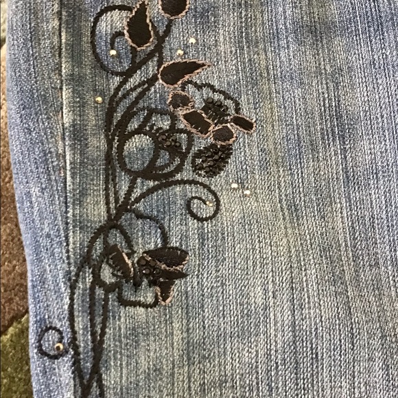WHBM Jeans - Picture 8 of 9